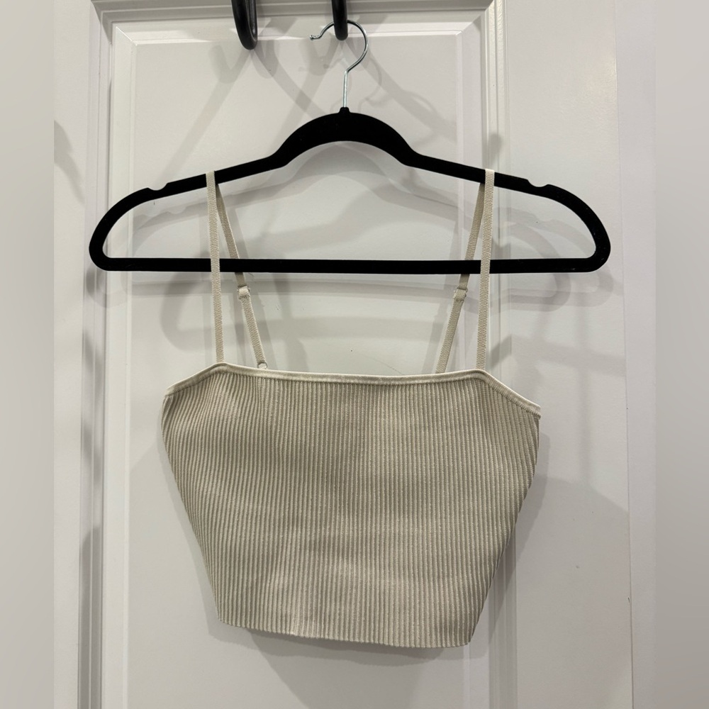 Aritzia Babaton Ribbed Cropped Cami